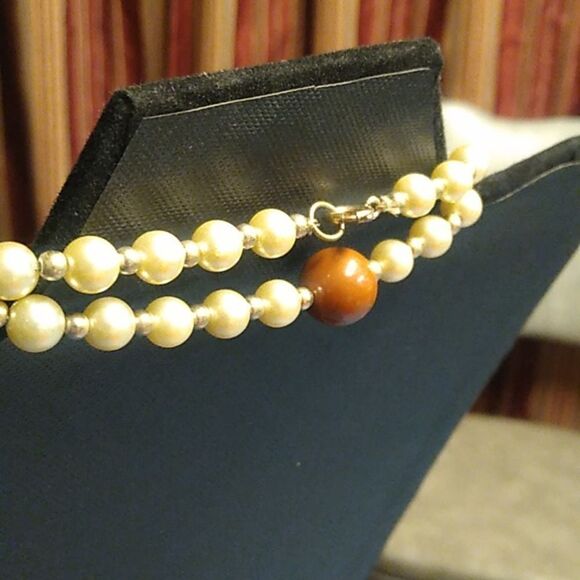 Faux Pearl Brown & Gold Beaded Long Necklace Cottagecore Grandmacore - Picture 3 of 8